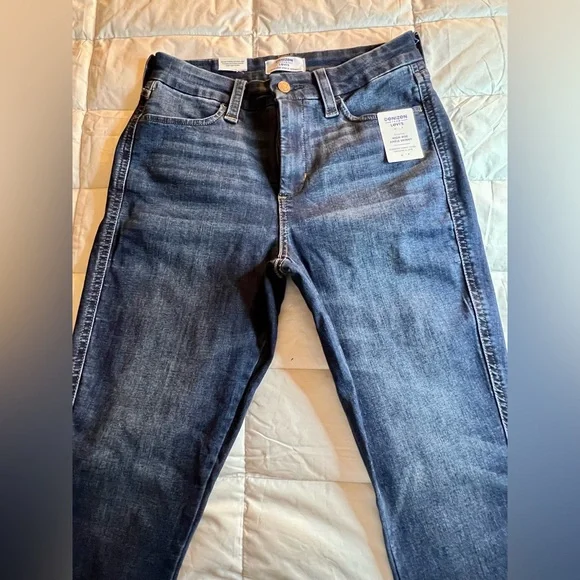 NWT Levi’s dark wash high rise skinny ankle jeans. Women’s size 10 30w. - Picture 5 of 8